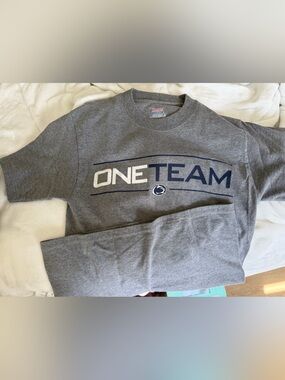 Hanes Gray Crewneck Sweatshirt with Navy and White ONE TEAM Penn State Logo